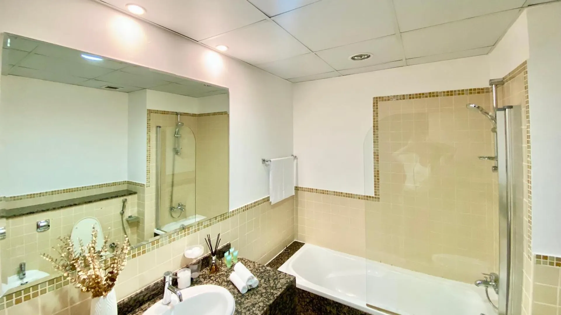 Jbr Marina View 2 Bedroom Full Apartment Dubai